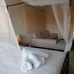 Angela * Dhrousha
